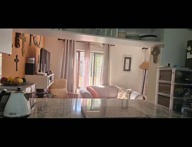 2 BEDROOM APARTMENT SOLD IN SHELLY BEACH